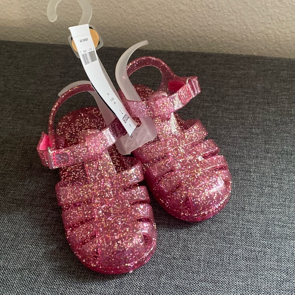 Oshkosh Pink Glittery Sandals Size 7 - Picture 2 of 4